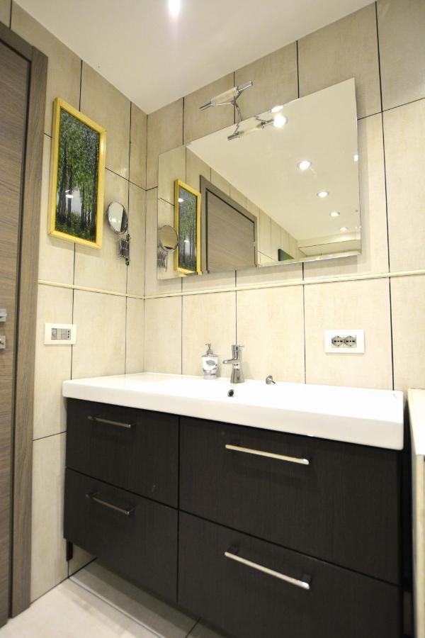 Suite Mimosa Con Piscina - Affitti Brevi Italia Sirmione Exteriör bild